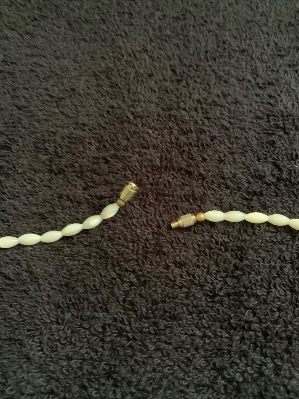 Vintage Mother of Pearl Heart Shaped Cream Necklace - Picture 4 of 9